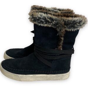 Toms One For One Black Faux Fur Ankle Boot - 8 - Vietnam